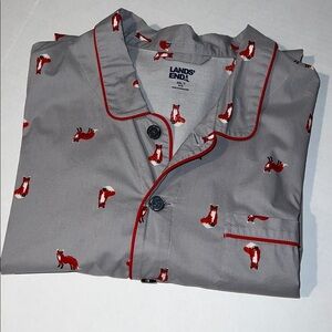 Lands End Grey With Fox Print Button Up Pajama Top
Size XXL
